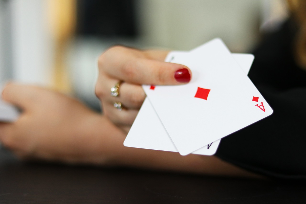 The iGaming Edge: How Smart Players Approach Casino, Betting, Slots & Poker