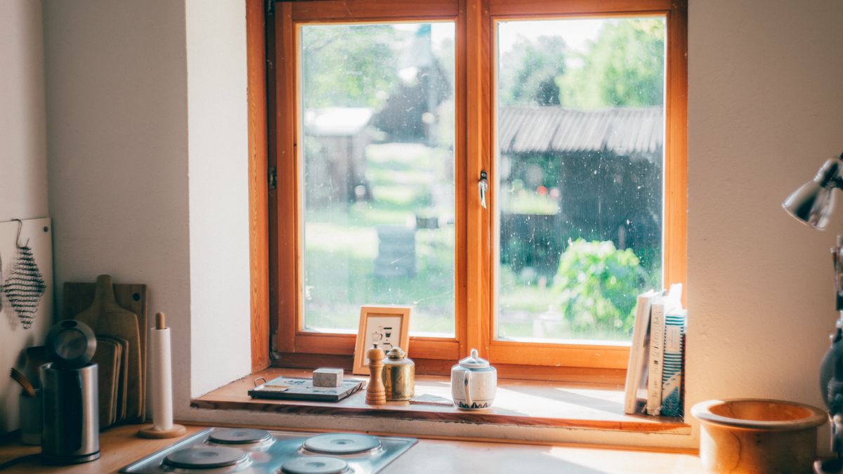 How to Create a Calm Cottage Bedroom Scheme