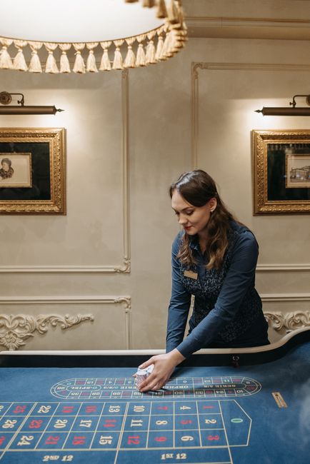 Bankroll Discipline: The Real Edge in Casino and Sports Betting